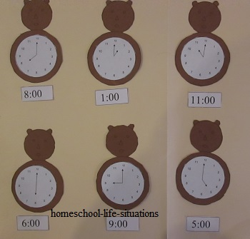 telling time folder game